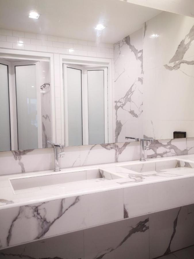 בנגקוק Yakthai Poshtel מראה חיצוני תמונה