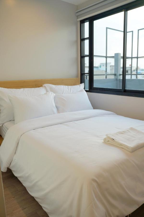 בנגקוק Yakthai Poshtel מראה חיצוני תמונה