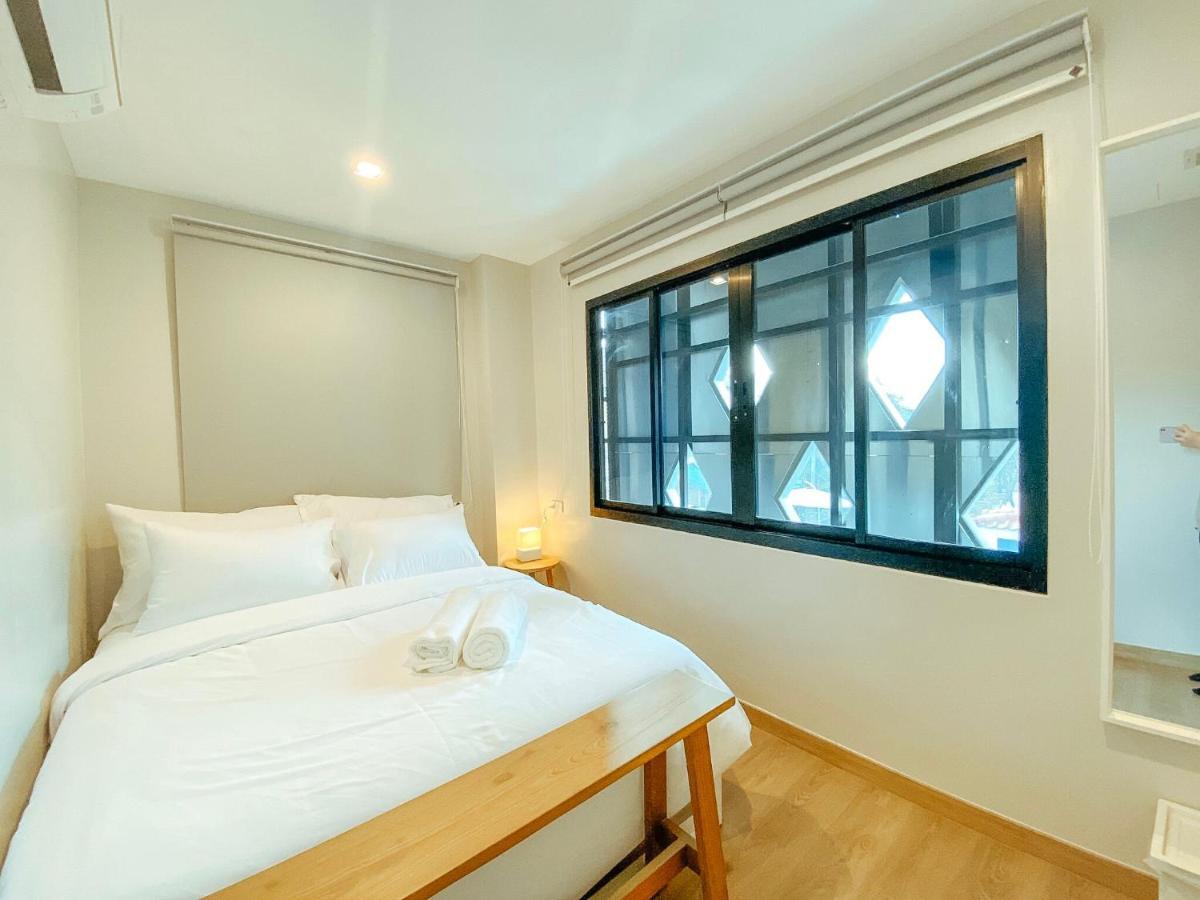 בנגקוק Yakthai Poshtel מראה חיצוני תמונה